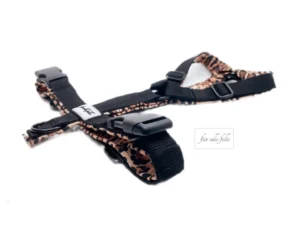 Stylisches Brustgeschirr für Hunde in Leopardenoptik, aus weichem gepolsterten Material für höchsten Komfort bei jedem Spaziergang.