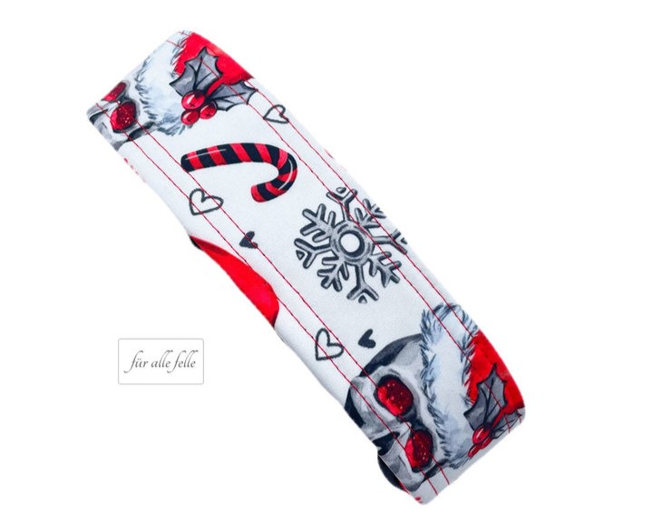 Weihnachtliches Softshell-Hundehalsband mit Schneeflocken- und Zuckerstangenmotiv, handgefertigt von 'Für alle Felle'.