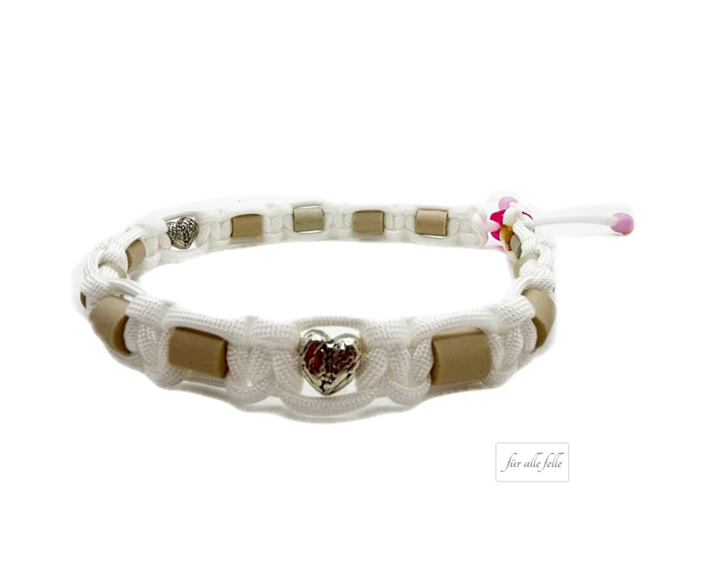 EM Keramik Hundehalsband gegen Zecken in Paracord Weiß und Silberner Herz Accessoires