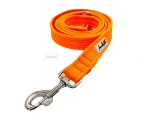 Softshell Hundeleine mit orange Farbe und Silber Karabiner fürallefelle.net